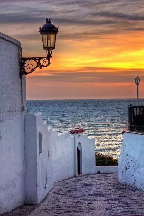 Apartamentos Acapulco At Home Nerja Spain